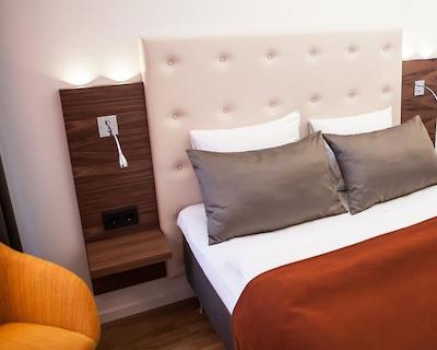 فیرست هتل ریور ک