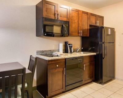 سوبوربان اکستندد است هتل کوانتیکو