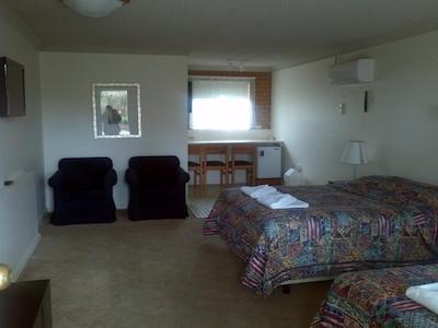 توموت والی متل