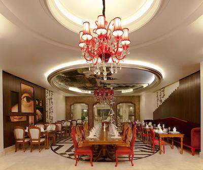 دلفین ایمپریال لارا