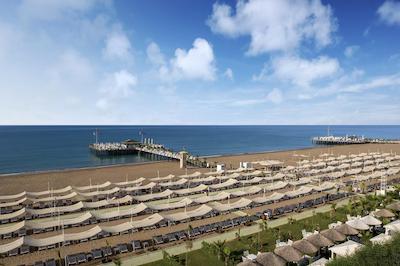 دلفین ایمپریال لارا