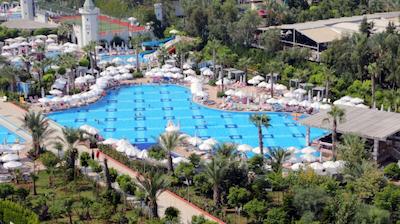 دلفین ایمپریال لارا