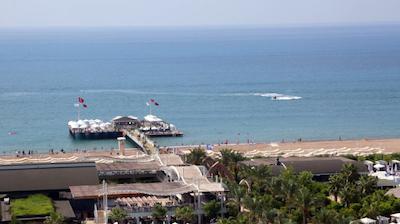 دلفین ایمپریال لارا