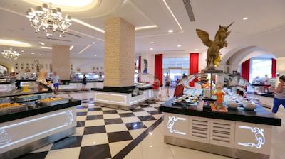 دلفین ایمپریال لارا