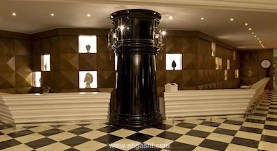 دلفین ایمپریال لارا