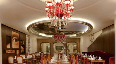 دلفین ایمپریال لارا