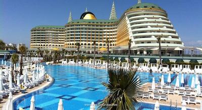 دلفین ایمپریال لارا