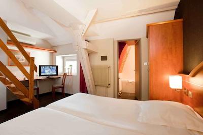 ایبیز استیلز کلمار سنتر