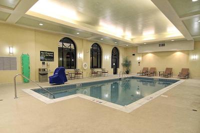 هیلتون گاردن این پیکویل