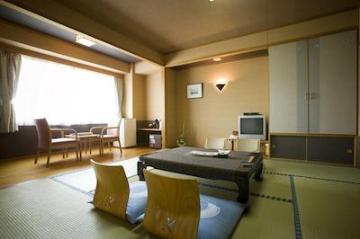 هکوتن نو اُکا لاک اباشیری تسوروگا ریزرت