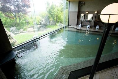 هکوتن نو اُکا لاک اباشیری تسوروگا ریزرت