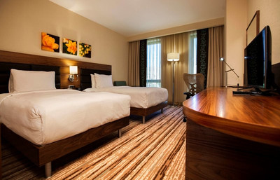 هیلتون گاردن این ارزینکان