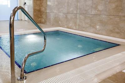 هیلتون گاردن این ارزینکان