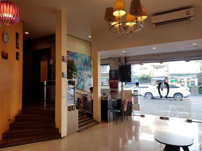 آسوک سوئیتز