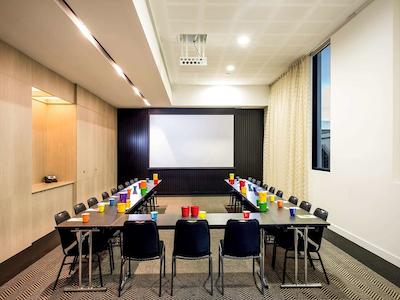 ایبیز ادلید