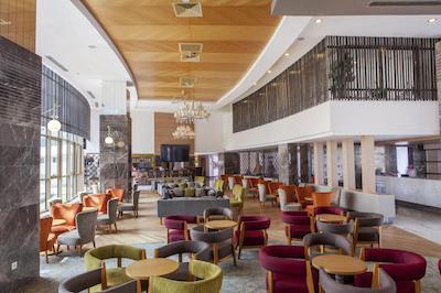 لنگ بیچ هارمنی هتل اند اسپا