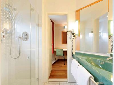 ایبیز ااچن هاوپتباهنهف