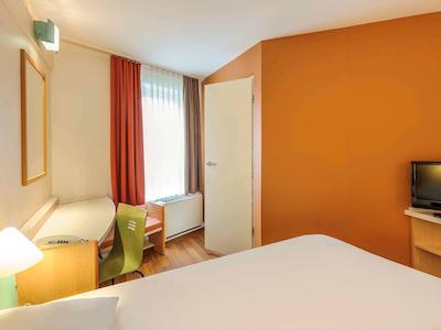 ایبیز ااچن هاوپتباهنهف