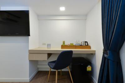 آیچک این سوخومویت 19