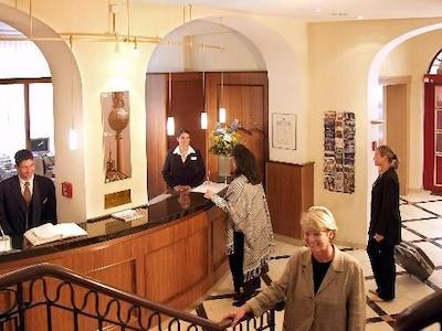 هتل آلبرچتشف