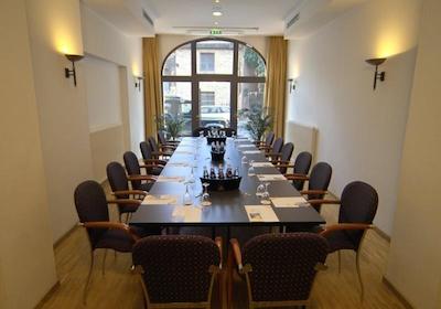 هتل اوگوستیننهف