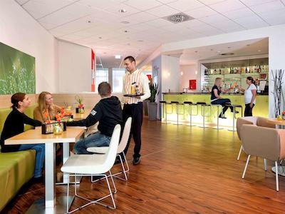 ایبیز بن هتل