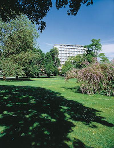 آلدف هتل ام سهلسگارتن