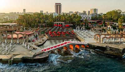 کلاب هتل سرا