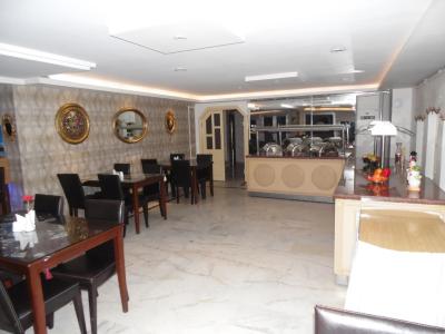 ناسا فلرا هتل