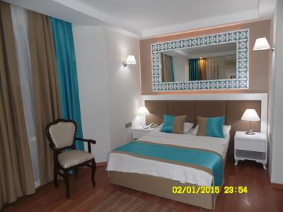 ناسا فلرا هتل