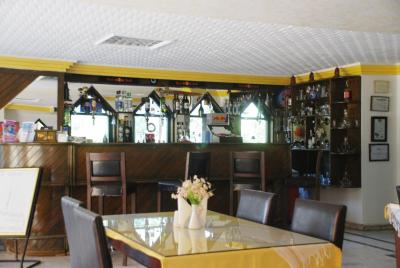 ناسا فلرا هتل