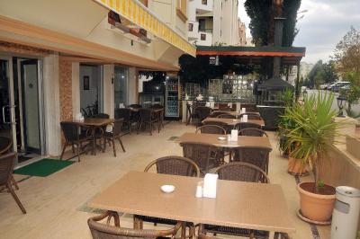 ناسا فلرا هتل