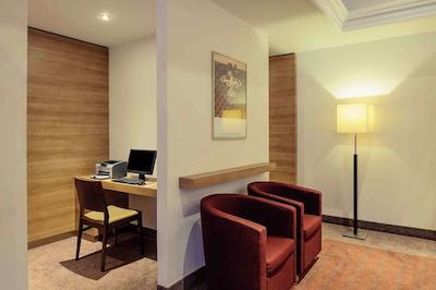 مرکور هتل کبلنز