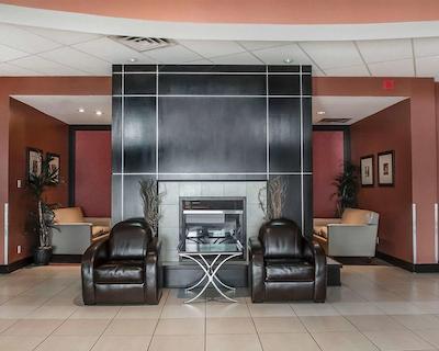 کمفرت ترنتو آیرپرت نرد