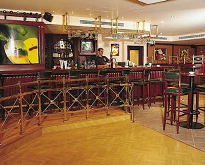 دز این هتل سویتز امان