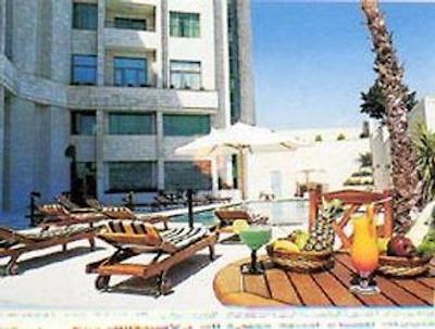 دز این هتل سویتز امان