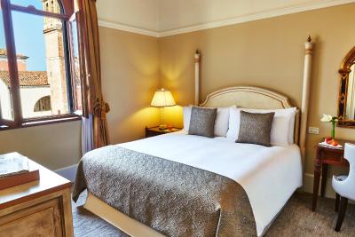 سان کلمنت پالاس کمپینسکی ونیس