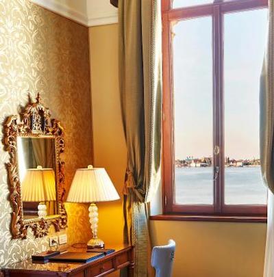 سان کلمنت پالاس کمپینسکی ونیس