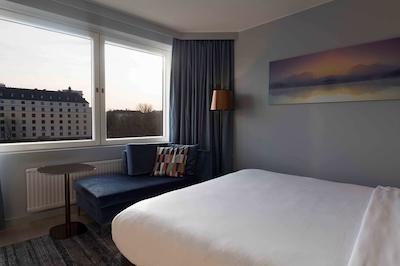 هیلتون استراند