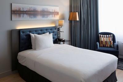 هیلتون استراند