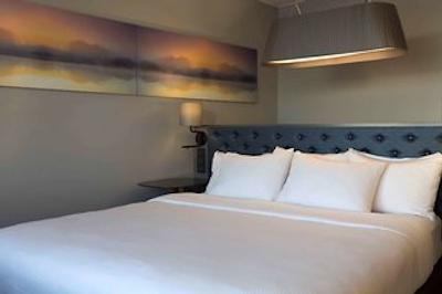 هیلتون استراند