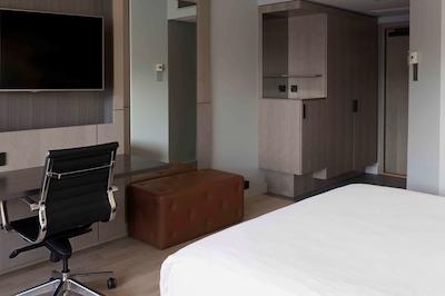 هیلتون استراند