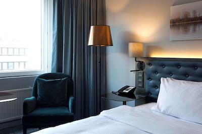 هیلتون استراند