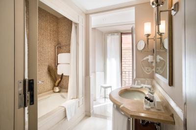 لوکس رس گاردن هتل