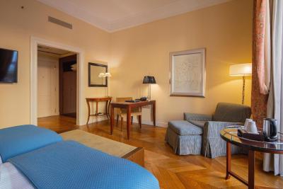 لوکس رس گاردن هتل