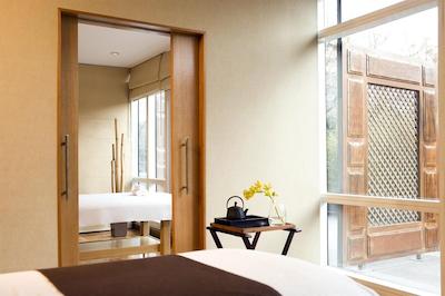 پارک هیات مندزا کاسینو اند اسپا