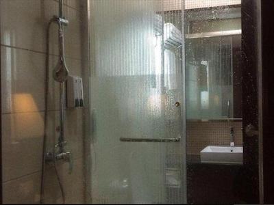 شنزهن مندو اینترنیشنال هتل