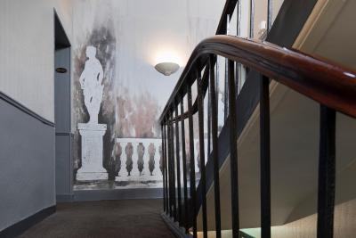 ا لهتل دز ریز