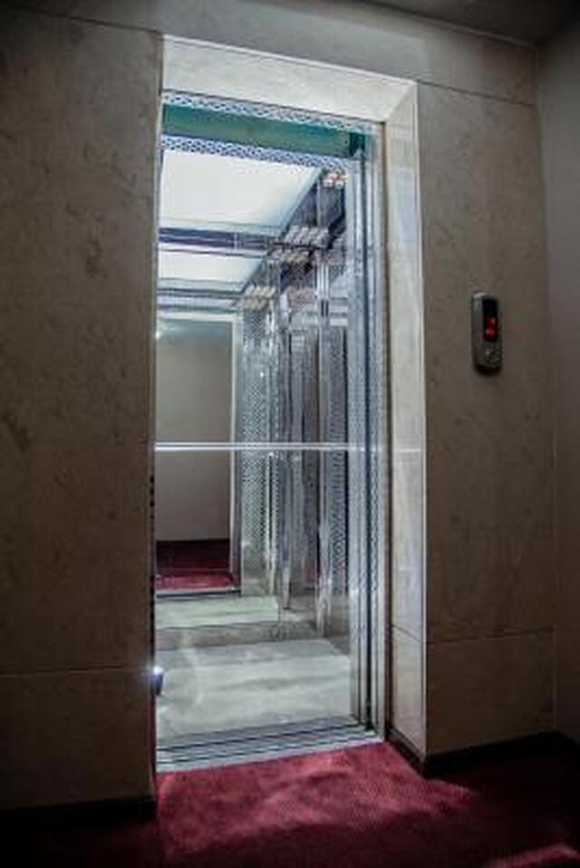نمی هتل