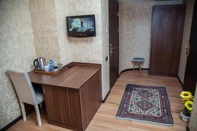 نمی هتل